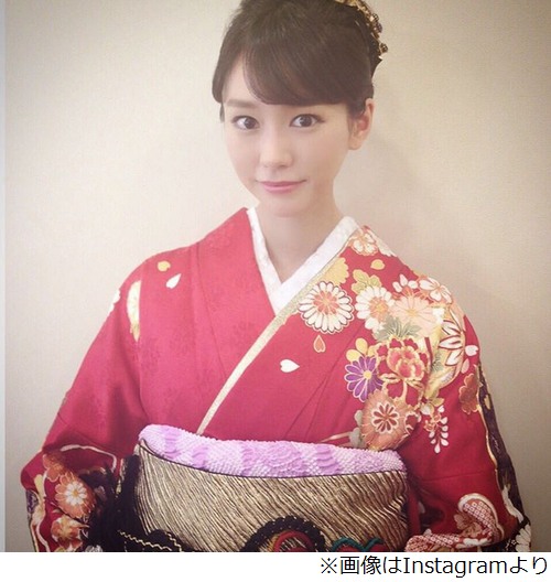 「桐谷美玲 着物」の画像検索結果